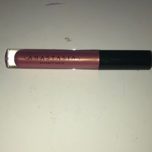 Anastasia Beverly Hills lip gloss